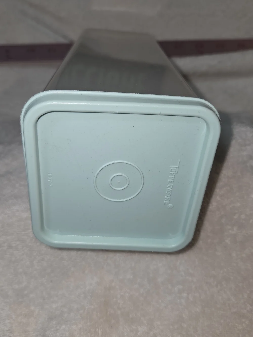 Tupperware Tea Storage Container - Picture 3 of 7